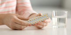5 أخطاء تسبب الحمل خلال استخدام حبوب منع الحمل.