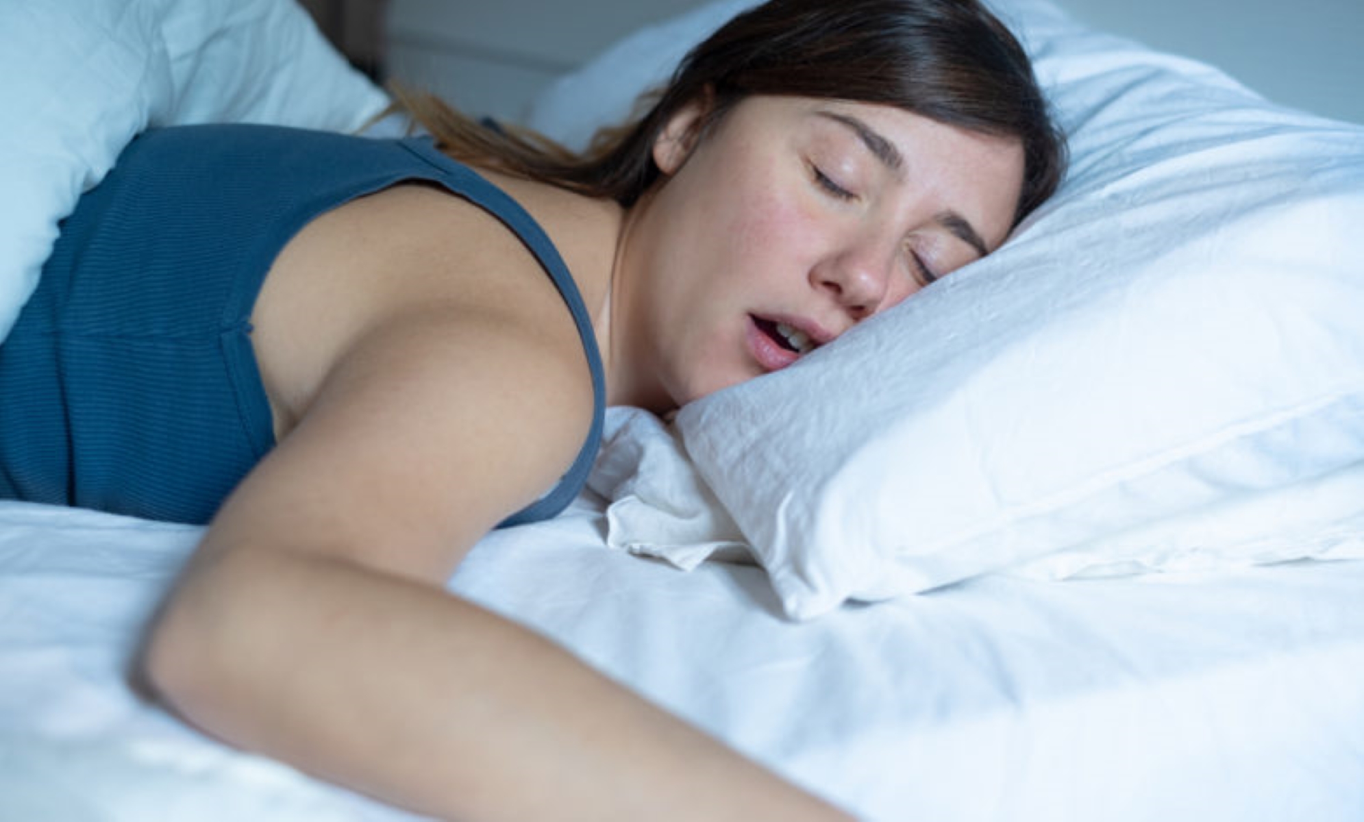 ما هي أسباب سيلان اللعاب أثناء النوم
