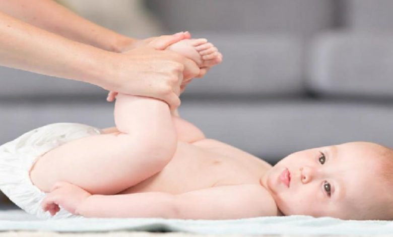 علاج الإمساك عند الرضع عمر شهر